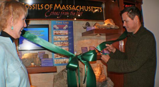 Jeff Corwin at EcoZone ribbon cutting